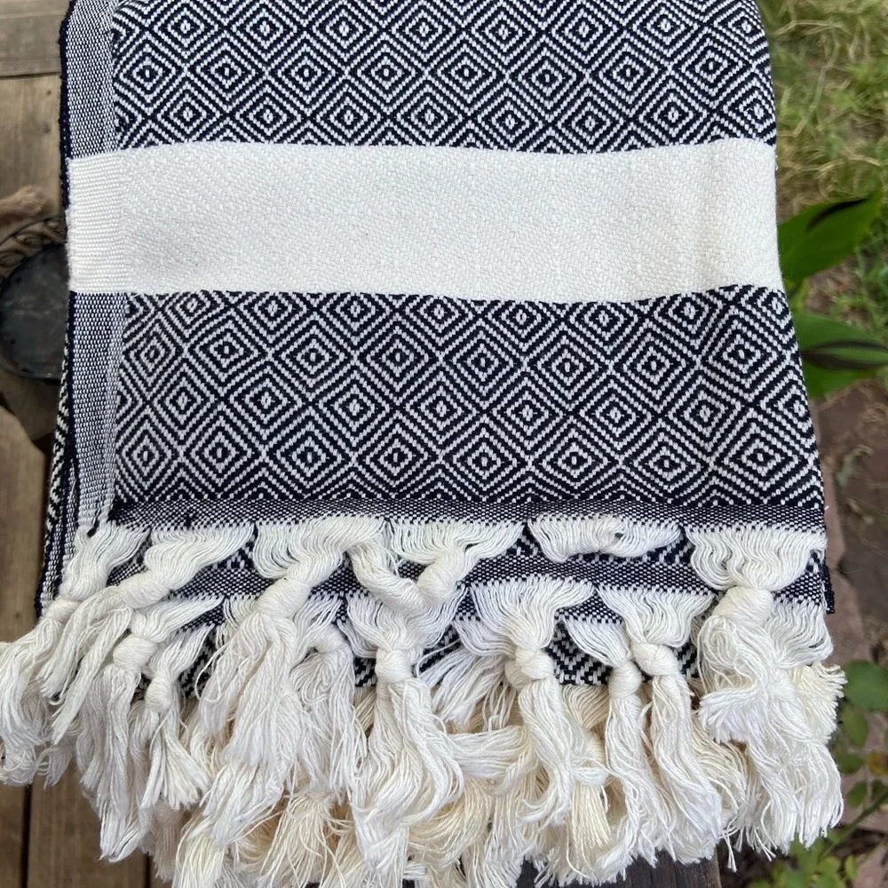 2 Turkish Organic Cotton Dish Towels or Bathroom Hand Towels Soft Absorbent NWOT